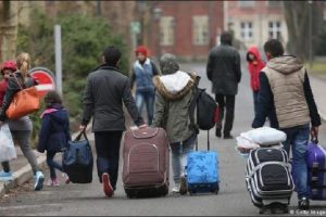Shqipëria me tkurrjen më të madhe të popullsisë nga emigracioni në rajon