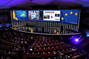 Bruksel, PPE dhe PSE humbin vende në Parlamentin Europian