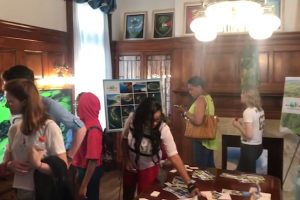 4000 qytetarë të Uashingtonit vizitojnë ambasadën shqiptare.