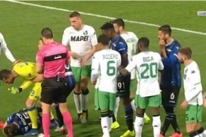 Sherr masiv në ndeshjen Atalanta-Sasuolo, 4 minuata përleshje