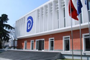 PD vendos të çojë anëtarët e saj në komisionet e administrimit të zgjedhjeve