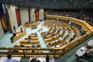 ‘JO’ E HOLANDËS PËR HAPJEN E NEGOCIATAVE, REAGON AMBASADA NË TIRANË
