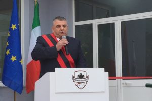 Këshilli i Ministrave shkarkon kryetarin e bashkisë së Vaut të Dejës