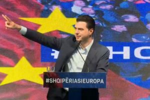 Rama çeli fushatën, reagon Basha: Asnjë hap pas
