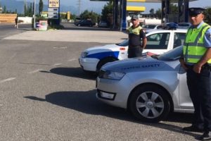 Patrullimi i përbashket i Policisë së Kosovës dhe Policisë së Shqipërisë, me rastin e sezonit veror në Shqipëri.