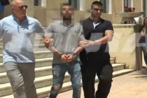 Shqiptari që e duartrokitën kur vrau babanë tij: Bukë me gjak nga ai barbar, abuzonte në shtrat me ne, fëmijët e tij