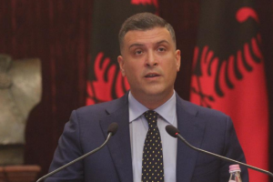 Deklarata e Presidencës: Partitë sa më parë në dialog, dekretohet ligji për “Organet e qeverisjes së sistemit të drejtësi”