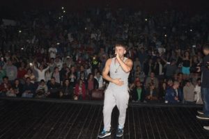 Çfarë turpi’, Noizy-t nuk i ndahen problemet në koncerte