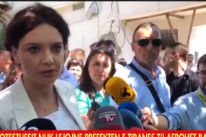 Nuk hynë dot në Bashkinë e Kavajës, reagon Spiropali: Nuk përplasemi fizikisht, jemi të duruar