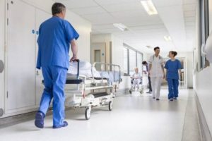 Ndodh e papritura në hotel, 46 persona përfundojnë në spital