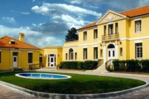 “Ndal korrupsionit”! SHBA: Të gjithë të barabartë para ligjit!