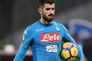 I burgosur nga vlera e kartonit, Napoli luan “pisët” me fatin e Elseid Hysajt!