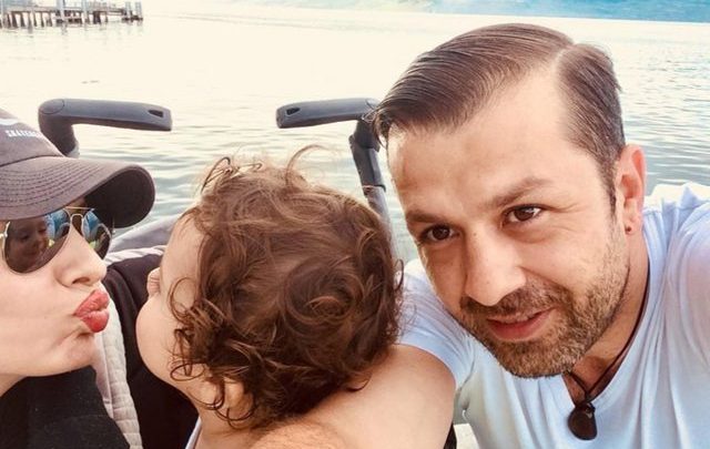 Adelina Ismaili në pritje të fëmijës së dytë? Fotografohet me barkun e rrumbullakosur