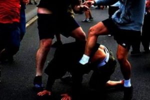 Terror në Dibër, përplasja mes dy grupeve, sherri vijon në spital. 6 në gjendje të rëndë
