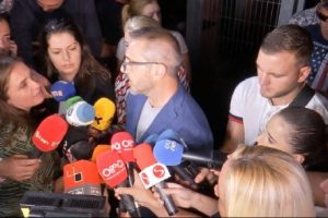 Bie akuza për trafik droge dhe grup kriminal, Gjykata dënon Tahirin vetëm për shpërdorim detyre: 3 vite shërbim prove !