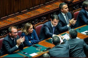 Conte bis, besim në Dhomën e Parlamentit: votimi sot në Senat