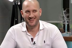 “Për sa lek do ta lijë Portokallinë?” Flor Binaj jep përgjigjen e papritur