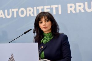 LAJMI I FUNDIT/ Jep dorëheqjen drejtoresha e ARRSH, Sonila Qato