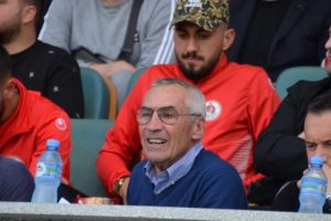 Cili lojtar e bën me dhimbje koke Rejan? Italiani përgjigjet pa dorashka