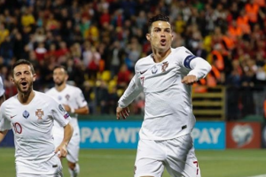 Ronaldo i papërmbajtshëm, shënon 4 gola për Portugalinë dhe bën modestin