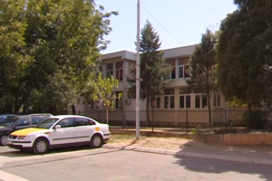 Plas skandali/ Mësueses i dalin fotot nudo në internet (VIDEO)