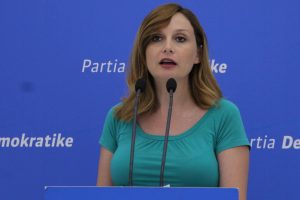 PPP e rrugëve, PD: Vendimi i Kuvendit, vrasje me borxh përjetë për fëmijët e shqiptarëve
