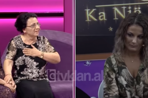 E dinte vajzën të vdekur, përqafohen për herë të parë pas 35 vitesh!