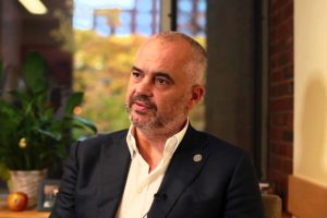 Kryebashkiaku mungoi në takim, Rama zbulon lajmin e hidhur: Ngushëllime për humbjen e vëllait!