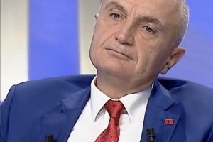 A do dilni në pension 53 vjeç pas mbarimit të mandatit në 2022? Shtanget Meta