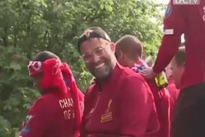 Sundoi Europën me Liverpool, Klopp-in e fusin në zgjedhjet politike të Britanisë