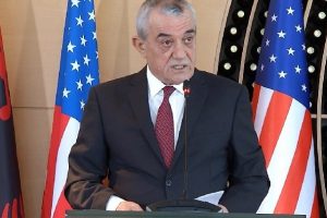 “Jemi në kryqëzimin e ndikimeve të huaja”, Gramoz Ruçi nuk i ndal kritikat për BE-në