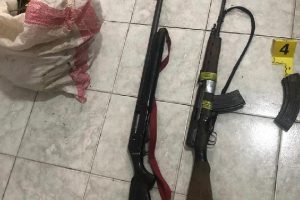 U kap me armë zjarri, drogë e municion luftarak, pranga 35-vjeçarit