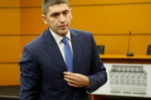Kaloi vettingun/ Komisioneri Publik kundër KPK, ankimon vendimin për prokurorin Besim Hajdarmataj