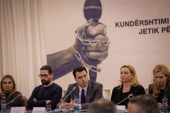 “Paketa antishpifje përbën vijën e kuqe ”, Basha: Media në situatë dramatike, do ta zhbëjmë ligjin sapo të vijmë në pushtet, censuron fjalën e lirë