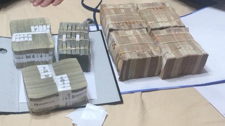 Mashtroi duke mbledhur para për tërmetin, arrestohet 49-vjeçari nga Tirana