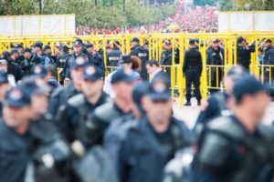 ‘Nami’ në radhët e policëve, SHÇBA arreston 2 prej tyre, pezullon 4 dhe shpall në kërkim 1 tjetër