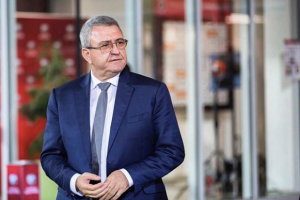 Gjykata e Tiranës pezullon nga detyra kreun e FSHF Armand Duka