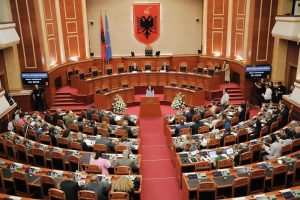 Ata që nuk i votuan shqiptarët, tani kërkojnë t’u jepet një zyrë  sikur shteti ua ka borxh.