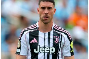 Milan, Vjen momenti i vendimtar: Vlahovic është objektivi kryesor