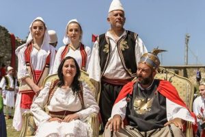 Fate Velaj mori 25 milionë lekë nga Ministria e Kulturës,  Dasma e Skënderbeut” në Kaninë, prill 2018