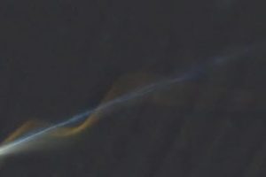 Përqafimi mes kometës Lemmon dhe një meteori  Një moment i rrallë astronomik i kapur nga Virtual Telescope në Toskanë