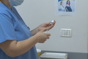 Gripi rrit infektimet, Brataj: AH3N2 shumë agresiv, shmangni dyndjet drejt spitalit