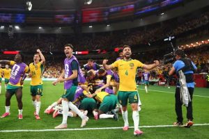 VIDEO\Australia trondit Turqinë, Gyler, Jildiz dhe Çalhanoglu pothuajse inekzistentë në ndeshjen debutuese të Botërorit