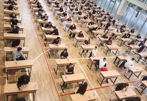 Përmbyllen sot Provimet e Maturës, maturantët testohen në lëndën me zgjedhje