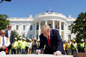 Trump paralajmëron takim me Kim Jong Un, zbulon se Koreja e Veriut ka ’57 armë bërthamore’