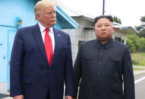 Trump kërkon reduktimin e stërvitjeve ushtarake SHBA-Kore e Jugut/ Seuli: Do të zhvillohen sipas planit